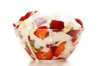 Strawberry kiwi and yogurt